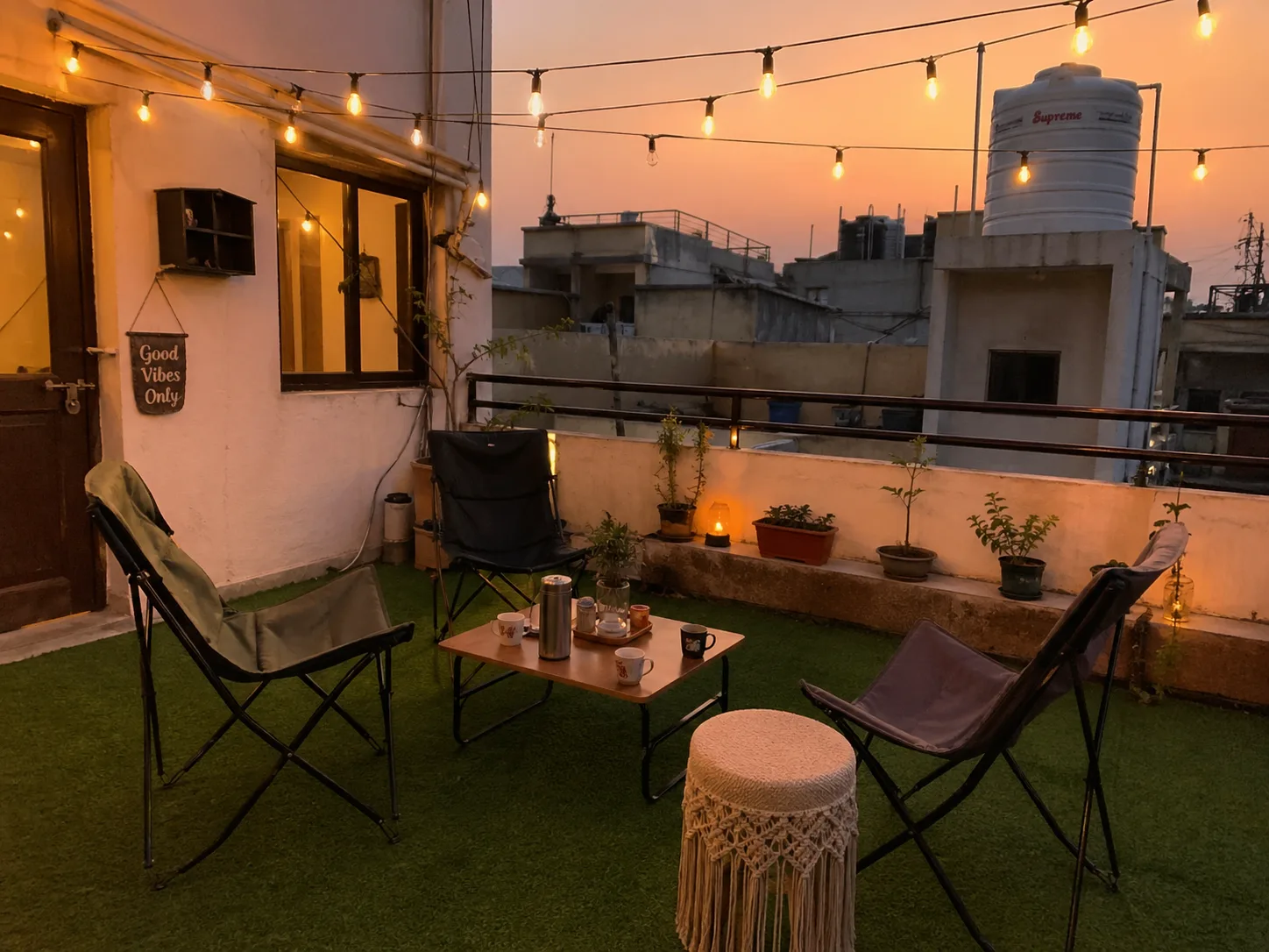 Small Rooftop Hangout Setup
